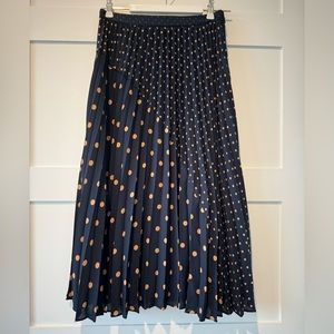 Banana Republic - Womens Navy Pleated Skirt with Tan Poka Dots